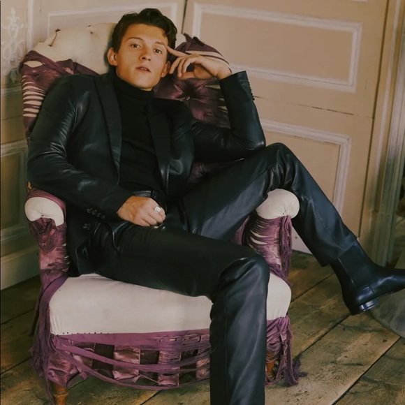 Tom Holland Polaroids - Picture 7 of 15